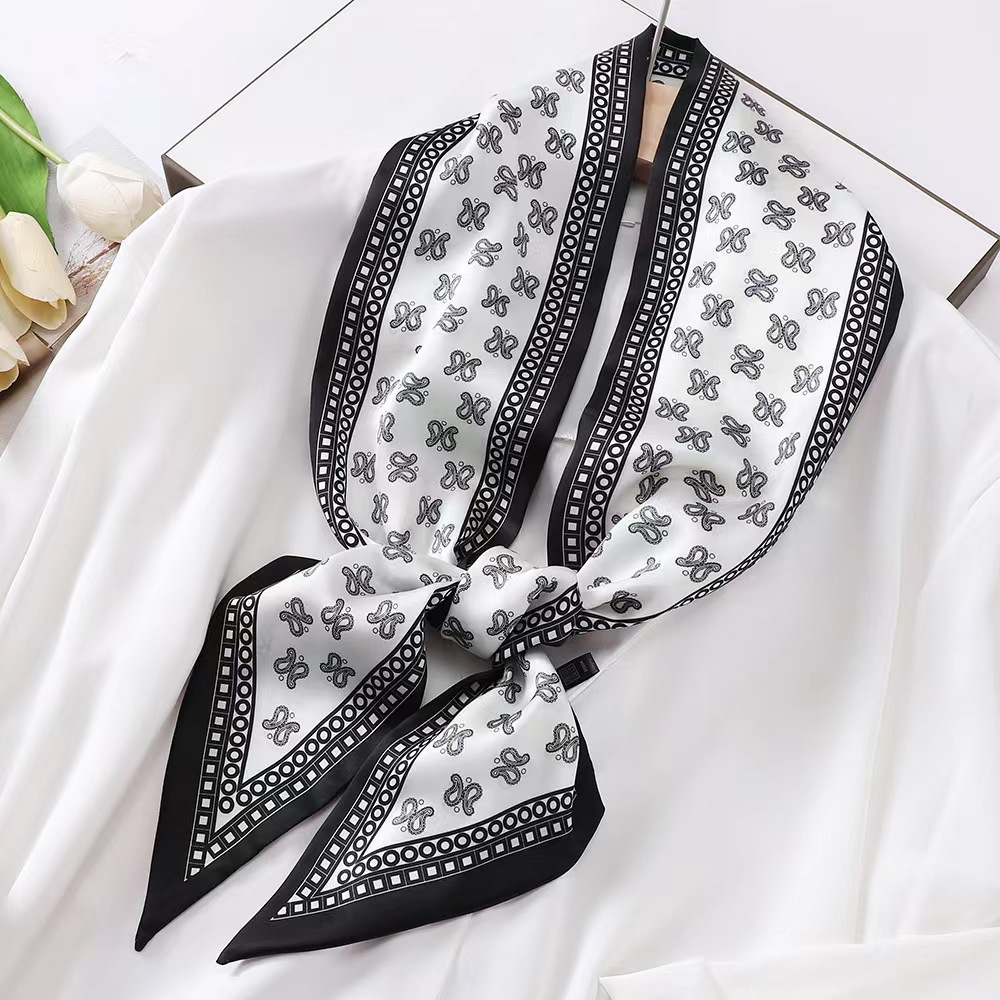 Luksusowa jedwabna apaszka dam – Luxury Bags Trending recenzja i cena