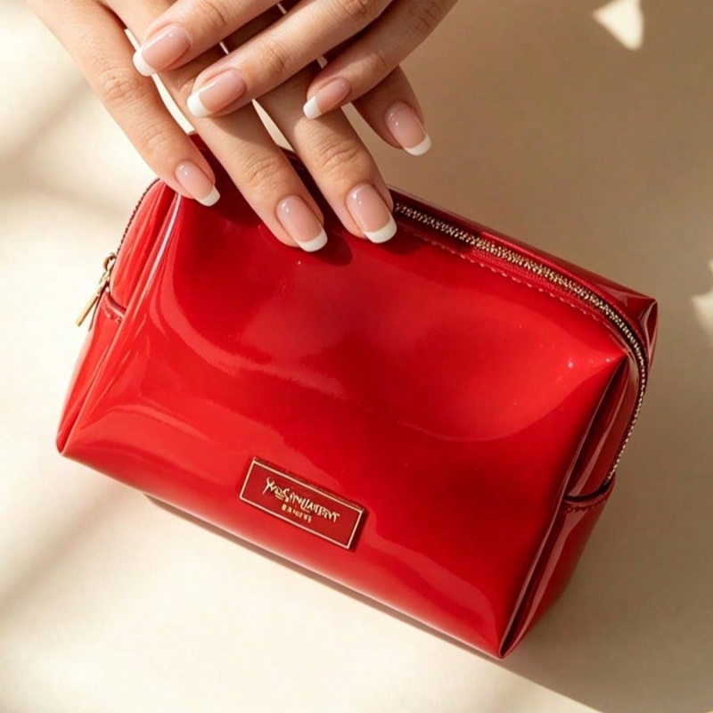 YSL BEAUTE Czerwona kosmetyczk – Luxury Bags For Travel recenzja i cena