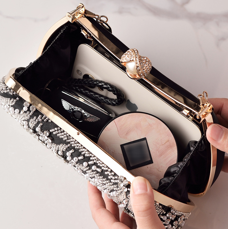 Czarna Torebka Z Koralikami Vi – Luxury Bags China Wholesale recenzja i cena