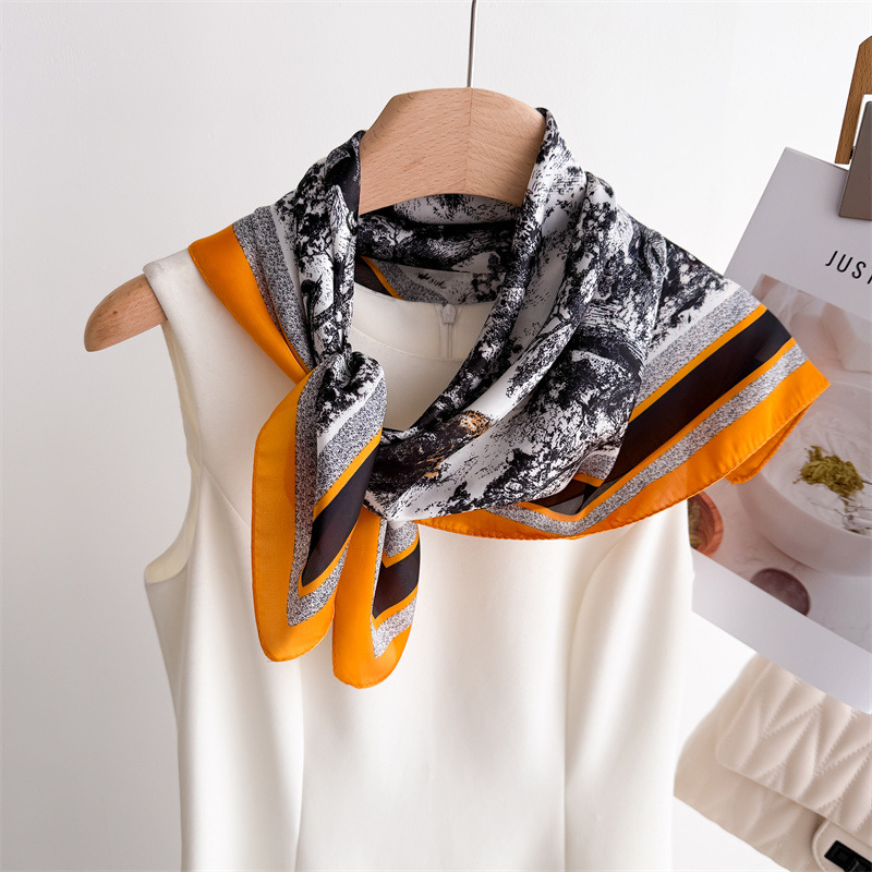 Luksusowe szaliki z nadrukiem  – Luxury Bags China Wholesale recenzja i cena