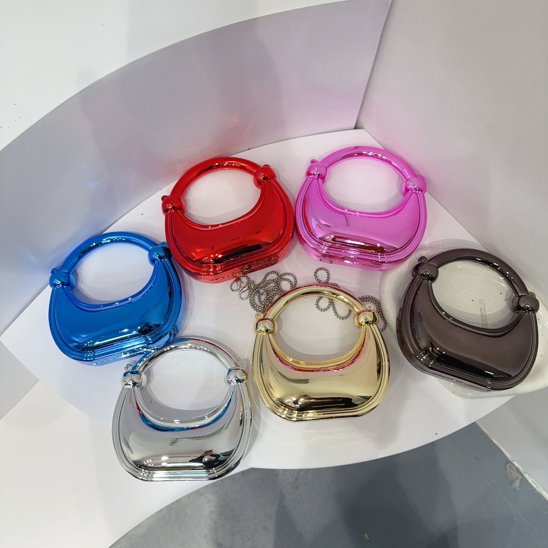 Mini złota torebka wieczorowa  – Luxury Bags Designer recenzja i cena